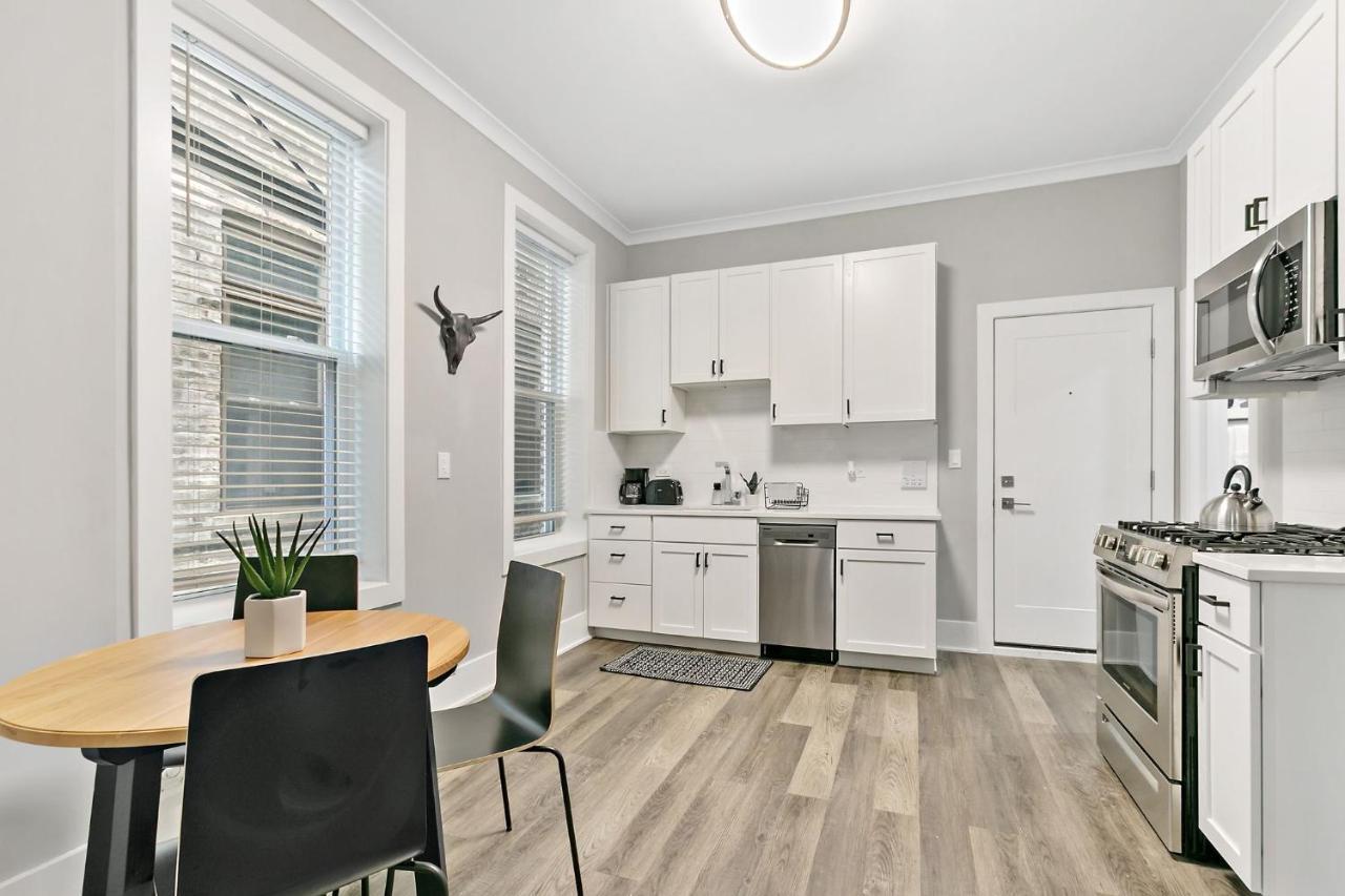 2Br Comfy And Stylish Apt In West Town - Erie 1R Chicago Esterno foto
